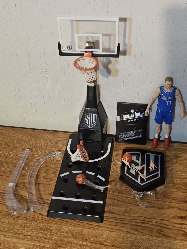 Starting Lineup NBA Series 1 Luka Doncic Mavericks With Backboard Loose Complete