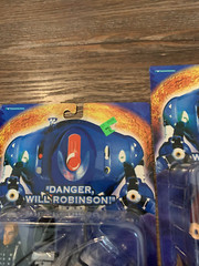 2 NEW Lost in Space Action Figures Sabotage Dr Smith Prof John Robinson 1997 NIP
