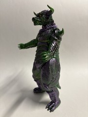 Mondo Pulgasauri Soft Vinyl 8 Inch Figure – Green/Purple Variant