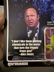 Retrogimmick: Info Wars Frogs
