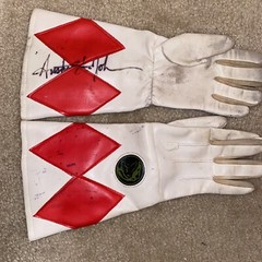 SIGNED BY AUSTIN ST JOHN – VTG ORIGINAL MMPR POWER RANGERS GLOVES RED RANGER