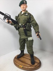 1/6 DRAGON JOHN WAYNE COL. MIKE KIRBY GREEN BERETS VIETNAM MOVIE M-16 COLT 1911
