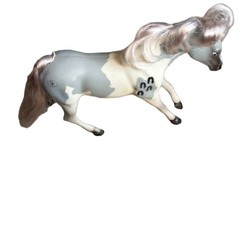 Grand Champion Grey White Pinto Horse Toy Figurine Brushable Mane Tail Horseshoe