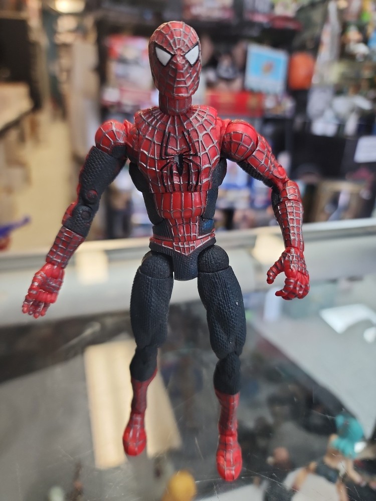 Spider-Man 2 ToyBiz Tobey McGuire Super-Poseable 6” Action Figure 2003