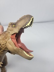 2017 Jurassic World Park Legacy Collection Extreme Chomping T-Rex