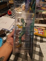 Mezco Toyz Kick Ass 6” Inch 2010 Action Figure Toy Includes Billy-Clubs NEW