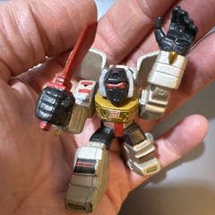 Hasbro Robot Action Figure Gold/Black/Red Plastic w/ Sword 2006