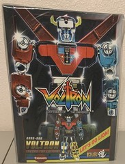 Threezero Robo-Dou Voltron Defender of the Universe Retro Toy Edition in USA