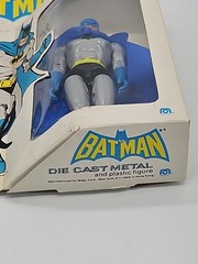 1979 MEGO BATMAN DIECAST 5.5 INCHES POSEABLE NEW IN BOX DAMAGED BOX