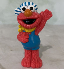 Sesame Street Elmo Train Conductor Figure Remote Control Railroad Vintage Toy 3″