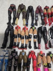 MATTEL WWE LOT OF PARTS, THIS ONE IS LOWER BODIES. LOT C