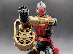 Iron Grenadier mini gatlings, swords, 2 handed gatling red/gold and gold – 1/12