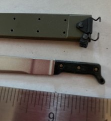 1/6 Scale Hot Toys Platoon Chris Taylor Vietnam War M42 Machete w/ Plastic Cover