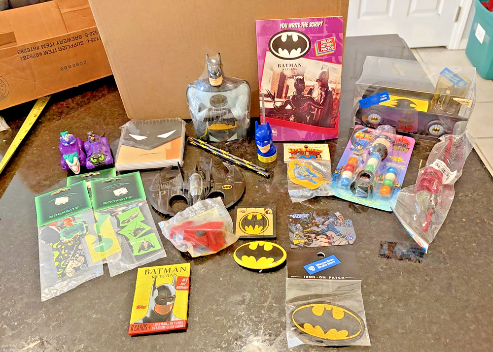 Huge Batman Collectibles Lot DC Comics Figures Pins Toys Memorabilia Mixed Bundl