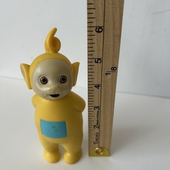 VINTAGE 1998 Teletubbies Laa-Laa YELLOW Vinyl Figure Playskool Ragdoll 6”