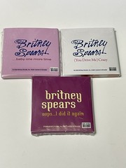 MGA Miniverse Real Music-Vinyl-7 Records-Britney Spears-Amy Winehouse-TLC-Blink