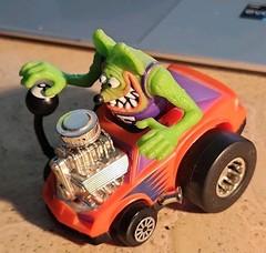 Ed Roth 1990 Kenner Rat Fink vehicle