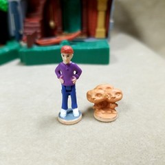2001 Mattel World of Hogwarts Harry Potter Weasley House Playset + Figures