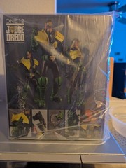 Mezco Toyz One:12 Collective JUDGE DREDD Action Figure 2015 NIB
