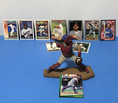 IVAN RODRIGUEZ McFarlane Action Figure 2002 with 10 trading cards pre-owned