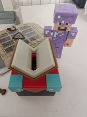 Huge! Minecraft Mojang Bundle Building Set Action Figures Lot