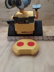 Thinkway Toys RC WALL-E Robot with Remote 8.5″ WORKS batteries not included