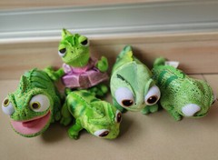 NEW Disney Parks PASCAL SHOULDER PLUSH DOLL Rapunzel Tangled
