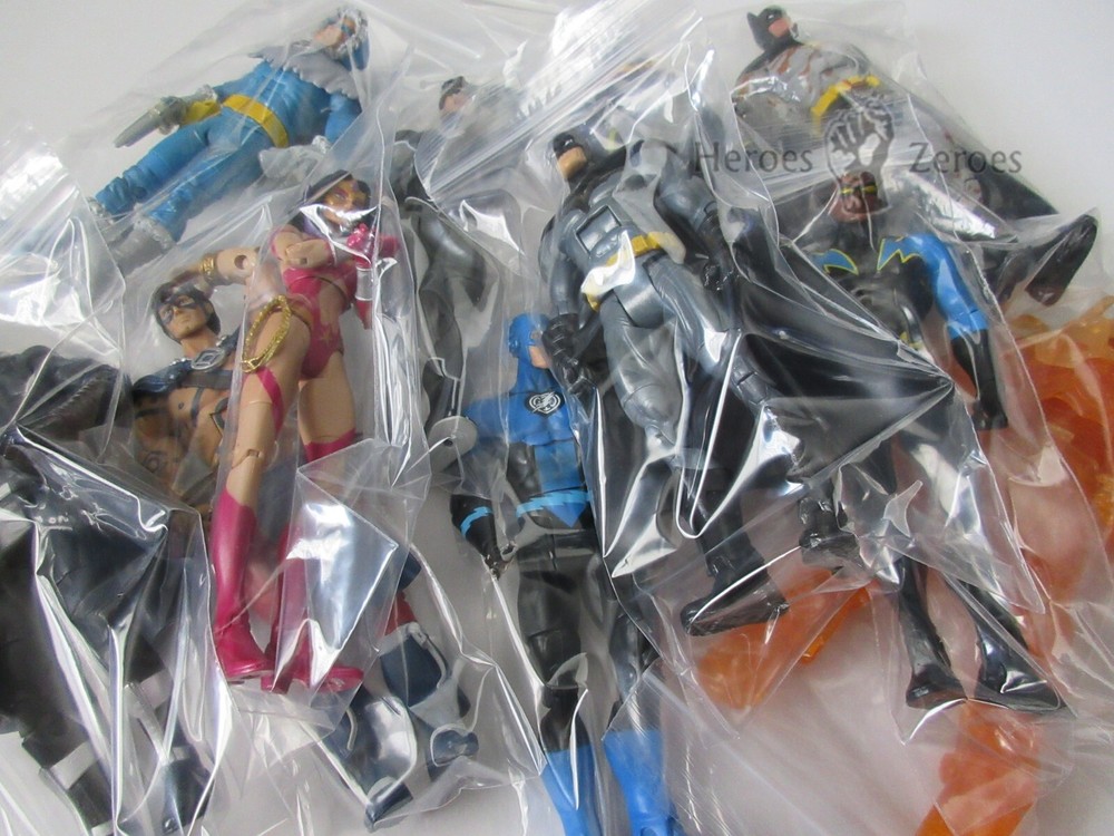 Mattel DC Universe Classics 6-inch Action Figures :: Various Waves :: You Pick!