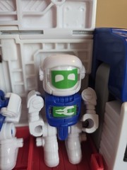 Hello Carbot Iront Transforming Robot Figure