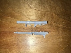 Fighting Talk! Weapons Light Gray Bazooka + Machine Gun Toy Island Parts 1991