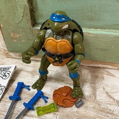1992 TMNT Mutatin’ Leonardo Figure w/ Chart Pizza Ooze Katanas READ