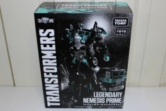 RARE TRANSFORMERS Legendary Nemesis Prime Figure Exclusive to JAPAN