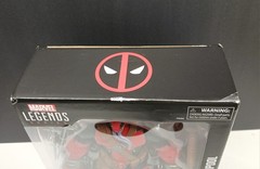 Marvel Legends Venompool Deluxe Deadpool Target Exclusive Figure ( BOX DAMAGE )