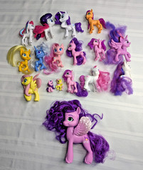 My Little Pony Figures Mix Lot of 17 Brushable Molded Various Sizes MLP