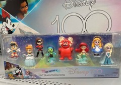 D100 Disney 100 Years of Disney CELEBRATION FIGURE PACK 12 PACKS 100 FIGURES LOT