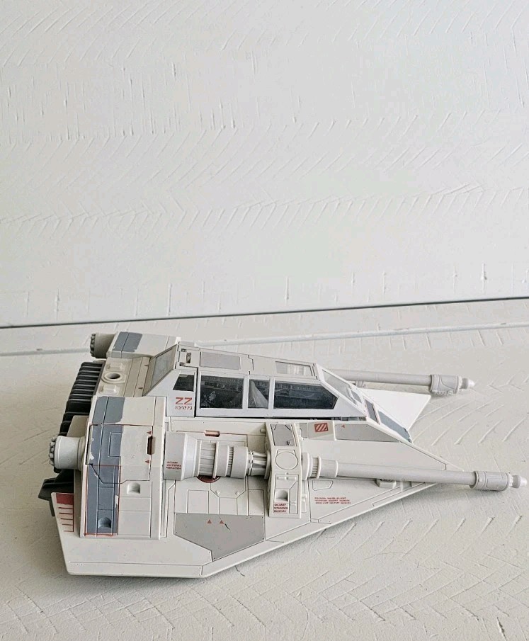 Star Wars / Rebel Armored Snowspeeder / Vintage Collection / 2010