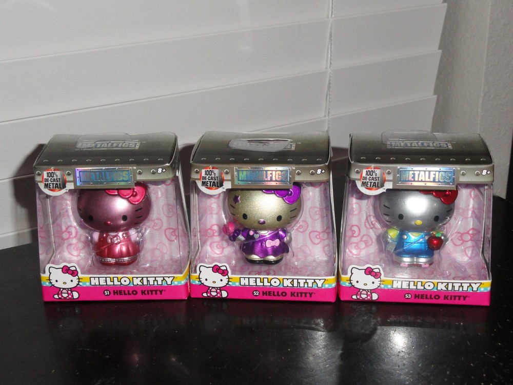 JADA TOYS HELLO KITTY METALFIGS #S1-S3 LOT OF 3 – 100% DIE-CAST METAL 2″ FIGURES