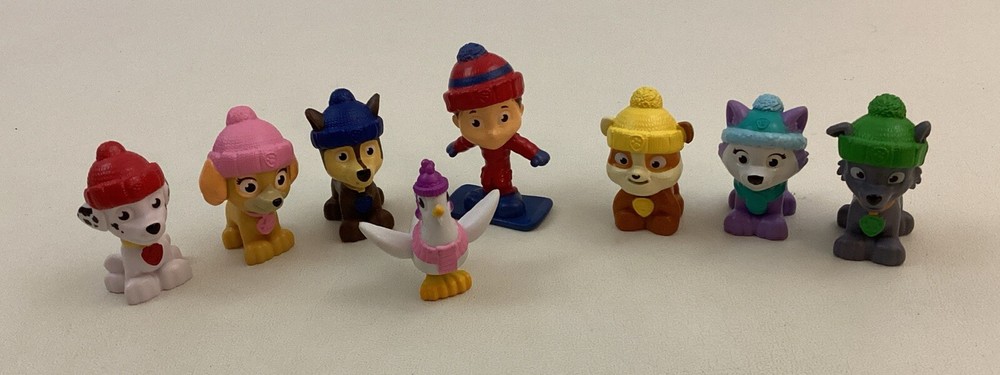Paw Patrol Artic Winter Snow Rescue Pups Mini 2″ PVC Figures 8pc Lot Chickaletta