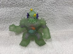 Heroes of Goo Jit Zu Rockjaw Green Purple Yellow Action Figure