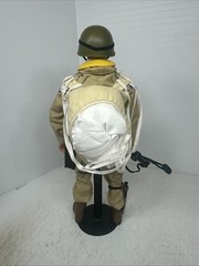 1/6 HASBRO GI JOE WW2 101ST AIRBORNE PARATROOPER D DAY W/ REAL PARACHUTE M1A1