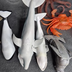 Vintage Lot Of 7 Toy Shark, Crab, Dolphin, Whale Plastic/Rubber Large