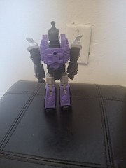 Transformers Decepticon Action Figure Plastic Purple/Gray/Orange 2021