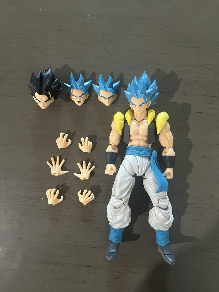 Bandai S.H.Figuarts Gogeta Super Saiyan God Dragon Ball Action Figure