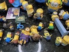 Minions Figures Despicable Me Toy Lot Thinkway Toys 33 Minions!