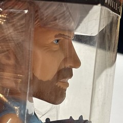 CHUCK NORRIS FUNKO TALKING WACKY WOBBLER BOBBLE HEAD IN BOX 18 G2U