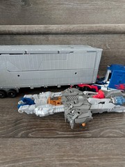 2011 Transformers Dark Of The Moon DOTM Ultimate Optimus Prime – Incomplete