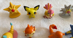 Lot of 20 – Pokémon PK China 1-3/4”- 2” Mini Figures variety