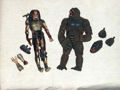 NECA Predator Action Figure 8” Extra Hands & King Kong 8″ Extra Head & Hands