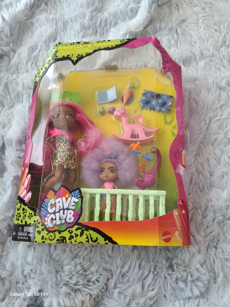 CAVE CLUB Wild About Babysitting Doll FERNESSA & FURRAH +slumber party set tella