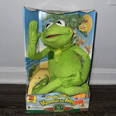 Brand New Magic Talking Kermit The Frog Sesame Street 30th Anniversary 1999 TYCO